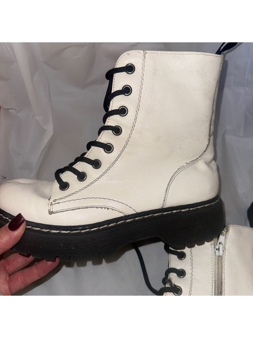 Sincerely Jules White leather combat boots size 6